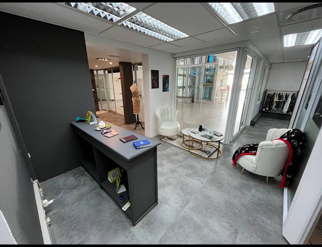115M² OFFICE TO LET IN MOUILLE POINT